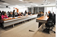 Senado aprova inclusão de combate ao 'bullying' na LDB