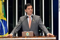 Ricardo Ferraço comemora lançamento de plano para as fronteiras