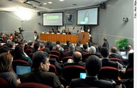 Entrada das teles no mercado de TV a cabo gera polêmica no Senado