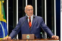 Suplicy saúda decisão do STF de liberar Marcha da Maconha