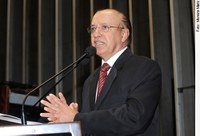 Valadares lembra importância das festas juninas para o Nordeste