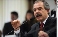 Mercadante anuncia 'banco' e empresa voltados à inovação tecnológica