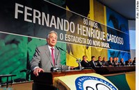 Tucanos homenageiam Fernando Henrique Cardoso no Senado