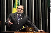 Walter Pinheiro acredita em consenso sobre projeto contra a homofobia