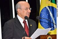 Pimentel elogia aposta de Dilma no crescimento com redução de desigualdades e geração de emprego