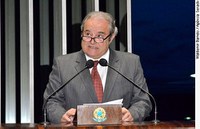 Antônio Russo defende novas regras para pagamento das dívidas dos estados