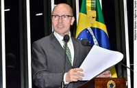 Demóstenes Torres defende constitucionalidade da Lei da Ficha Limpa