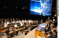 Defesa da soberania nacional é destacada em homenagem aos 70 anos da FAB