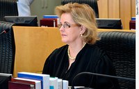 Indicação de Rosa Weber Candiota para o STF é lida em Plenário