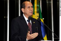 Anibal Diniz saúda Jovens Senadores e destaca importância da escrita