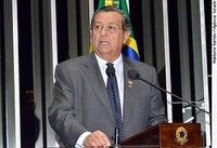 Para Jayme Campos, proposta de gestão privatiza hospitais universitários