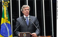 Collor critica 'ditadura das lideranças' e propõe mudanças no Legislativo