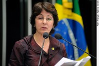 Ana Rita defende políticas públicas para acabar com desigualdade entre brancos e negros