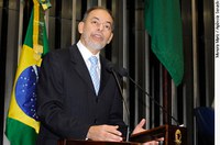 Inácio Arruda enaltece a luta dos brasileiros pela igualdade