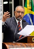 Paim apresenta emenda com reajuste maior para aposentadorias acima do mínimo