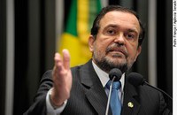 Walter Pinheiro quer aprofundamento de políticas de combate ao racismo