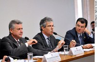 Jorge Viana acolhe emenda sobre autuação por incêndio provocado