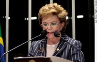 Lúcia Vânia comemora aprovação de projeto que beneficia portadores de xeroderma pigmentoso