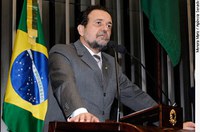 Walter Pinheiro registra reconhecimento da boa situação da economia brasileira por agência de risco