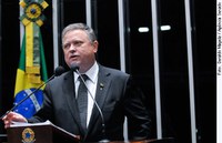 Blairo Maggi propõe debate sobre a pesquisa agrícola