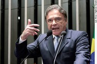 Alvaro Dias: oposição só concorda em votar DRU após regulamentação da Emenda 29