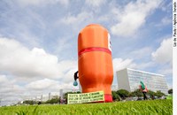 Manifestantes protestam contra mudanças propostas no Código Florestal
