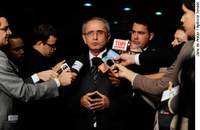 Quebra de sigilo só com autorização judicial, conclui Mesa do Senado