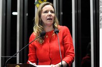 Vanessa Grazziotin destaca fortalecimento do Brasil diante da crise econômica mundial