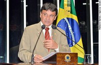 Wellington Dias elogia programa de ensino integral do Ministério da Educação