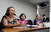 Congresso instala CPMI para investigar violência contra a mulher
