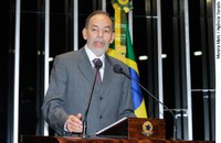 Inácio Arruda requer voto de pesar pela morte de filho do presidente da Embratur