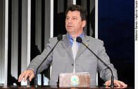 Ivo Cassol registra situação crítica das estradas de Rondônia