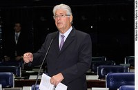 Requião pede que Dilma reconsidere indicação de Bernardo Figueiredo à ANTT