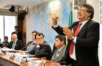 Serviço de texto no celular para pessoas com deficiência auditiva pode ficar mais barato