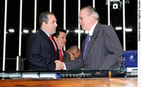 Eduardo Lopes, suplente de Crivella, toma posse no Senado