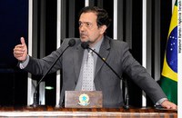 Para Walter Pinheiro, todo dia é Dia da Mulher