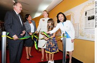 Sarney abre exposição sobre 80 anos do voto feminino no Brasil