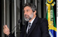 Valdir Raupp anuncia início da operação tapa-buraco na BR-364