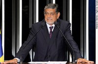 Mário Couto critica Mantega e afirma que o país sofre uma ‘explosão de corrupção’