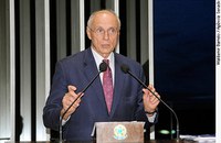 Suplicy pede apoio para PEC que limita autonomia de entidades desportivas