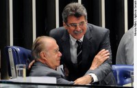 Em discurso de despedida da liderança, Jucá recebe elogios do governo e da oposição