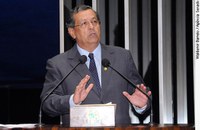 Líder da minoria, Jayme Campos defende diálogo permanente entre a base do governo e a oposição