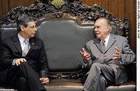 Sarney recebe vice-chanceler de Israel e novo embaixador da China no Brasil