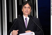 Cássio Cunha Lima comemora os 46 anos da Universidade Estadual da Paraíba