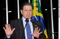 Mozarildo Cavalcanti pede aprovação de leis para salvar o SUS