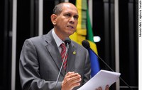 Anibal Diniz propõe novo plebiscito sobre fuso horário na região Norte