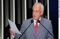 Jarbas Vasconcelos critica decisão do TSE que limita uso do Twitter por candidatos