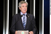 Collor registra os 80 anos de criação da Carteira de Trabalho e Previdência Social