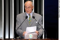 Para Suplicy, iniciativas com ‘moeda complementar’ auxiliam na eliminação da miséria no Brasil 