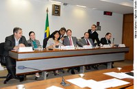 Falta de coordenação e estrutura deficiente compromete controle do uso de agrotóxicos 